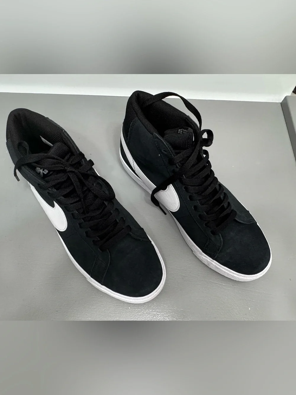Nike SB Zoom Blazer Mid BLACK/WHITE